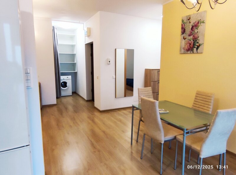 Titan - Auchan-  2 camere complex rezidential 2010- loc de parcare