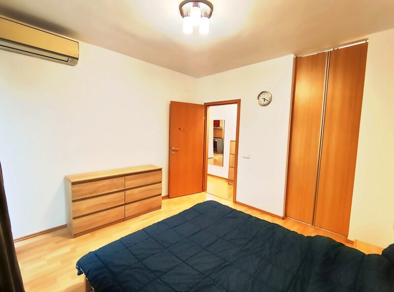 Titan - Auchan-  2 camere complex rezidential 2010- loc de parcare